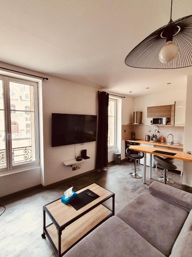 Studio De L'Hotel De Ville Charleville-Mézières Eksteriør billede