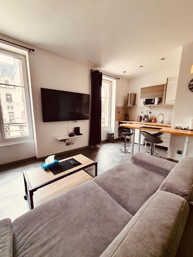 Studio De L'Hotel De Ville Charleville-Mézières Eksteriør billede